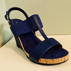 Aerosols wedge espadrille navy blue sandals, 8.5